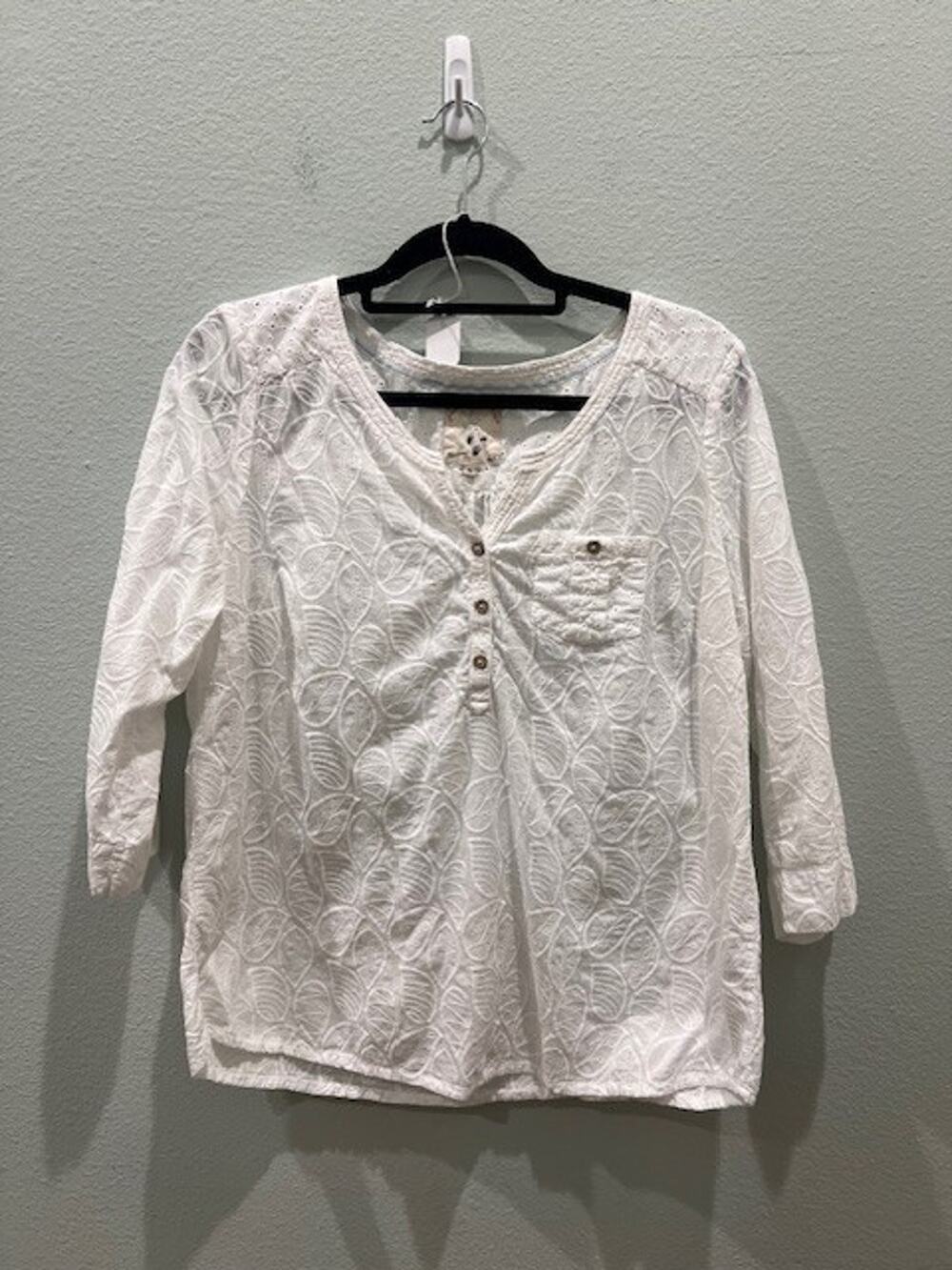 Faithful and True Embroidered White Tunic 3/4" Sleeve Henley neckline Top Sz 16